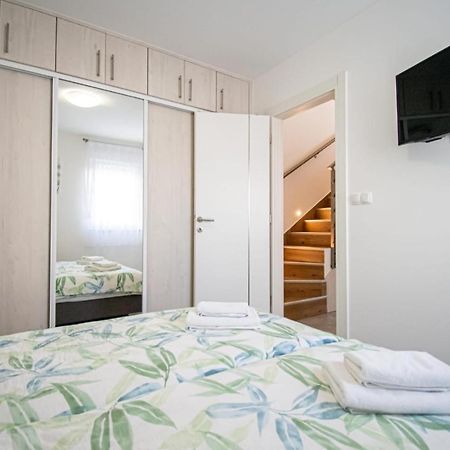 Luxury Apartment With Swimming Pool Ana Trogir Kültér fotó
