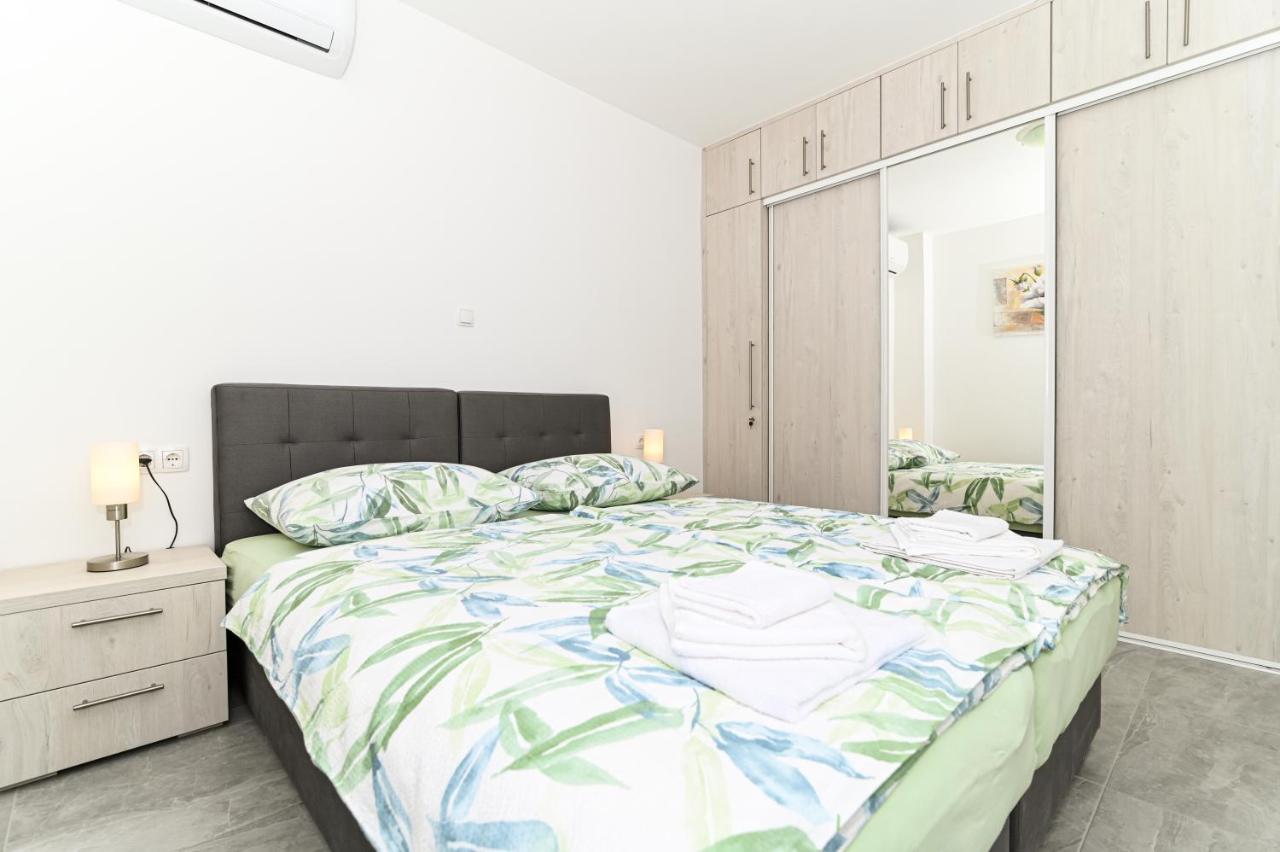 Luxury Apartment With Swimming Pool Ana Trogir Kültér fotó