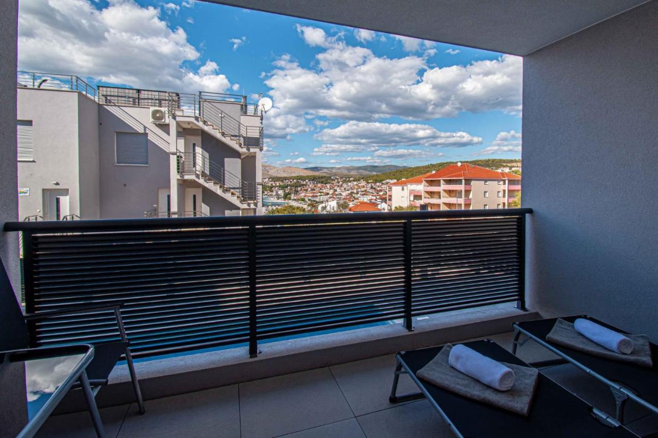 Luxury Apartment With Swimming Pool Ana Trogir Kültér fotó